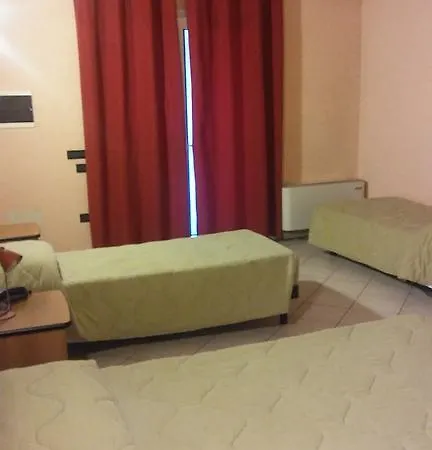 Tolin Hotel 2*