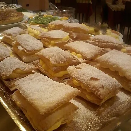 Szálloda Tolin